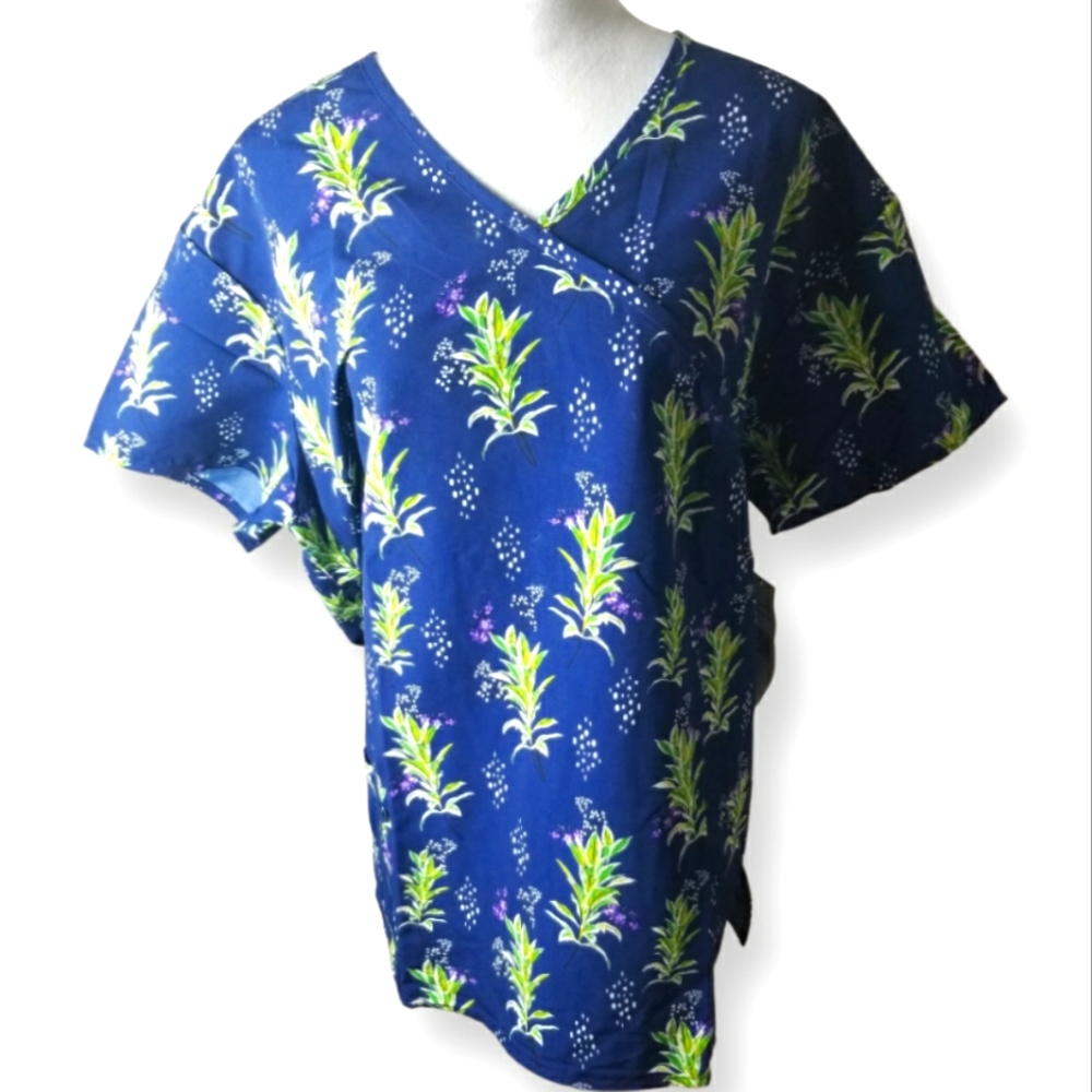 Metro Scrubs Comfortable Lightweight Microfiber Print Scrub Top